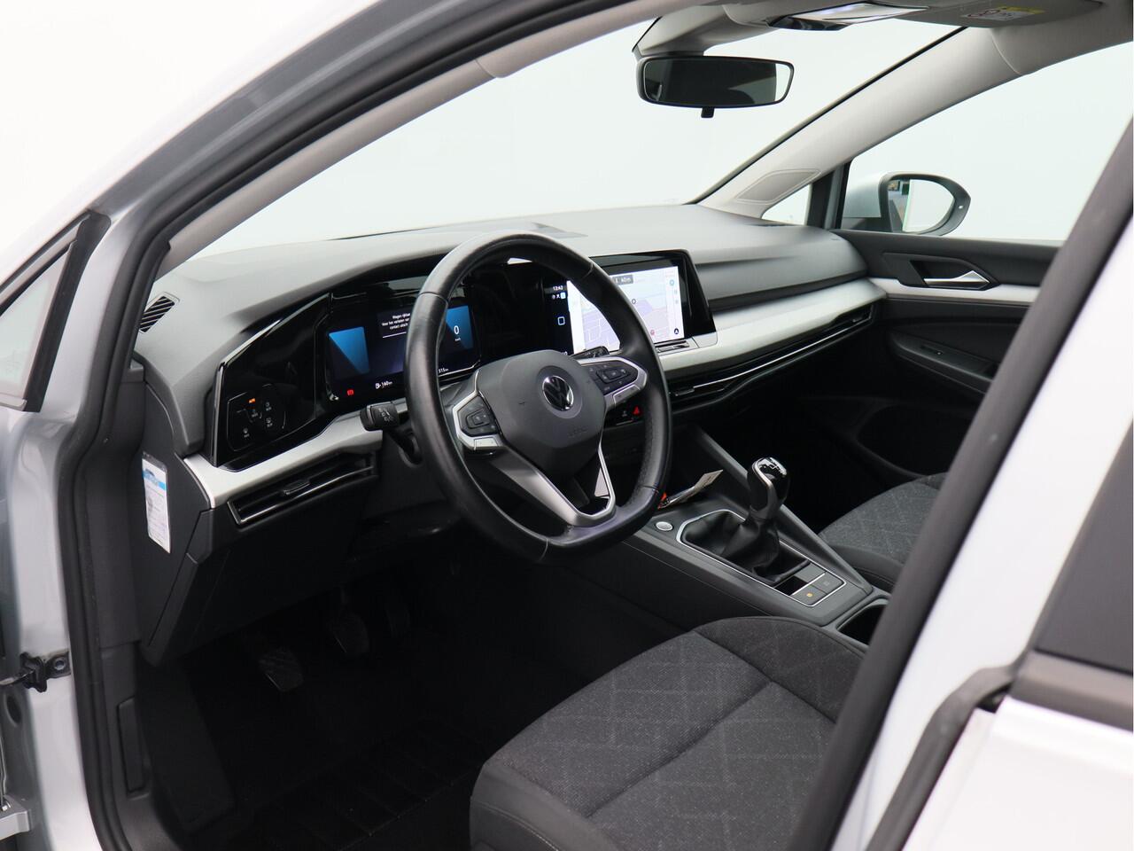 Volkswagen GOLF 1.0 TSI Life/ lage km/ zeer mooi!