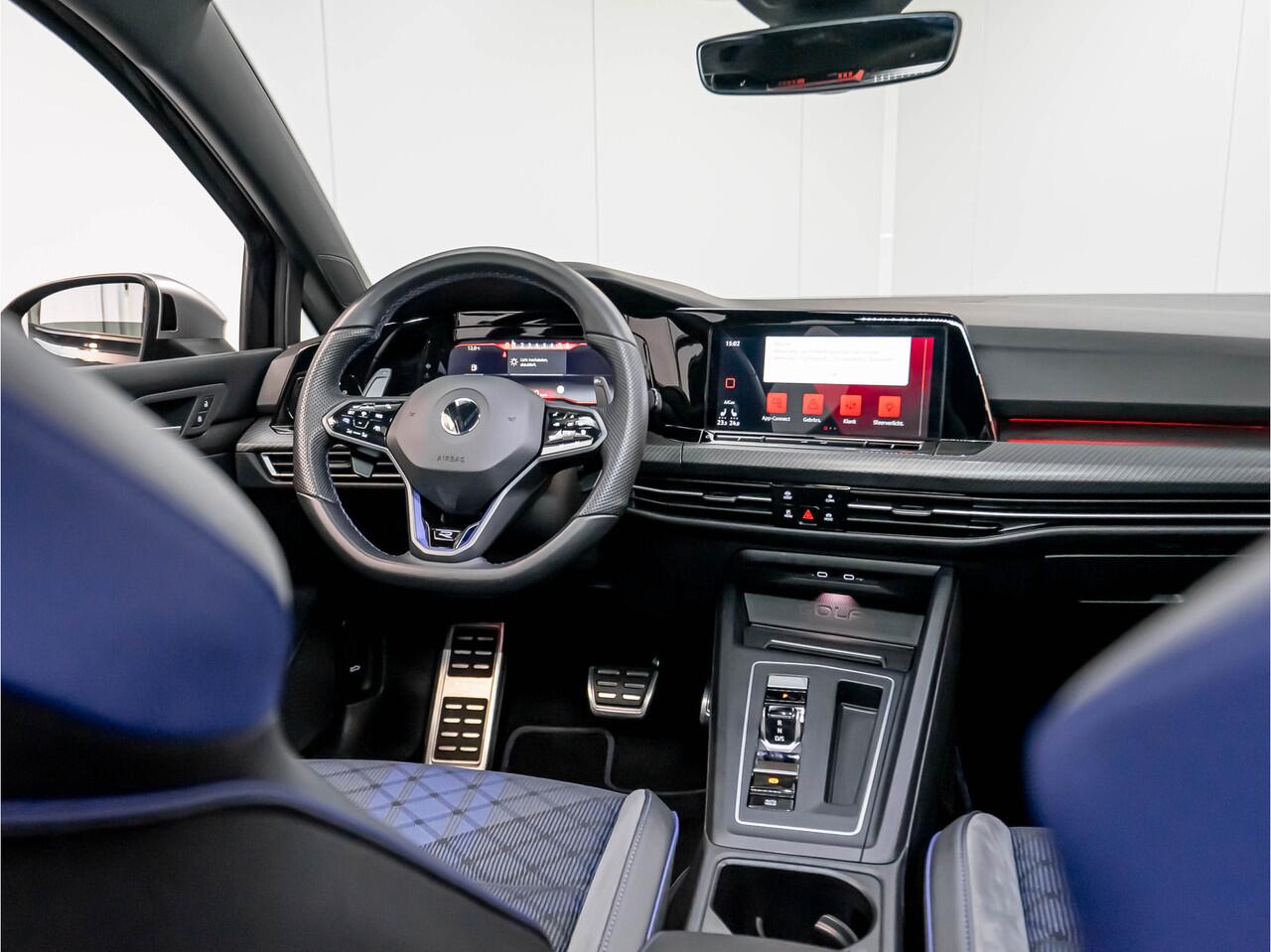 Volkswagen GOLF 2.0 TSI R 4Motion | Pano