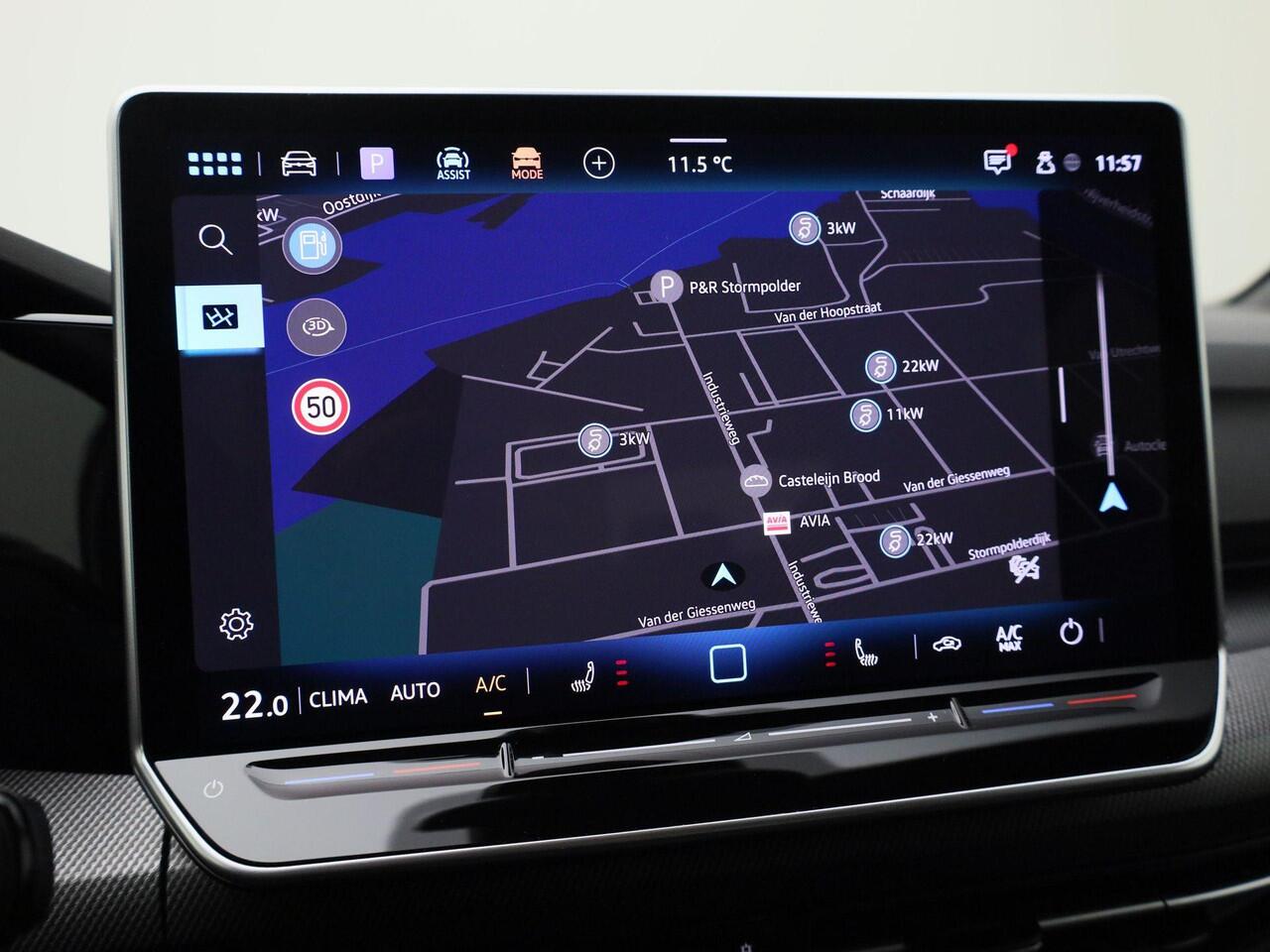 Volkswagen GOLF 1.5eTSI/150PK R-Line DSG · Navigatie · Apple/Android Car Play · Camera + Parkeersensoren · Garantie t/m 19-09-2026