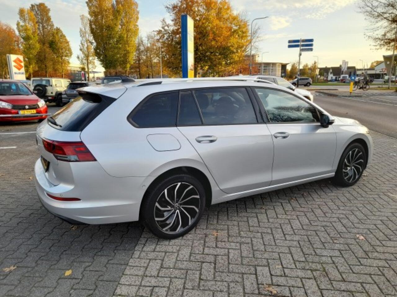 Volkswagen GOLF 1.5 TSI VARIANT BUSINESS IQ-LIGHT TREKHAAK VIRTUAL DASHB. MEMORY