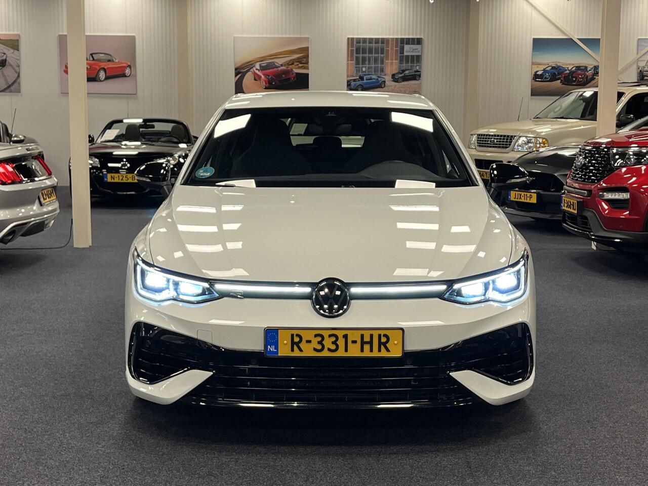 Volkswagen GOLF 2.0 TSI R 320PK 4Motion Performance Pack 19inch Remus DCC