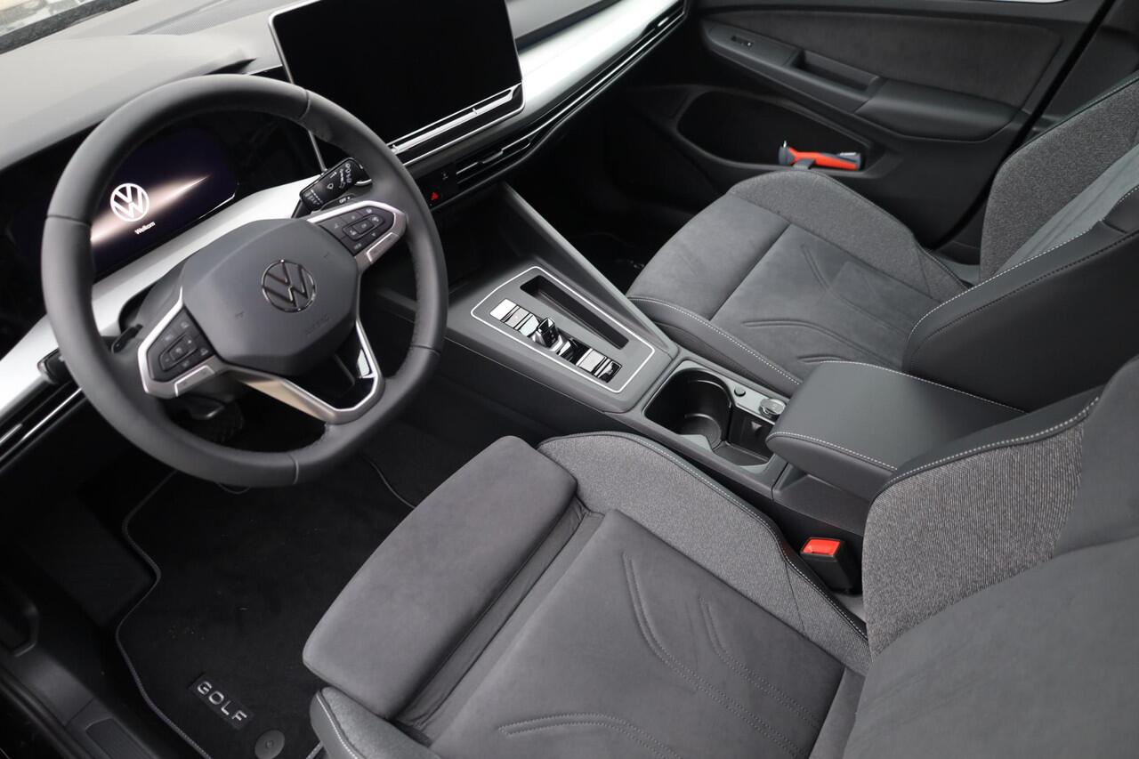 Volkswagen GOLF Variant 1.5 eTSI Life Business 116PK / 85kW, DSG, Digitaal instrumentenpaneel, Apple Carplay & Android Auto, navigatie, verwarmbare voorstoelen met massagefunctie, LED koplampen, adaptieve cruise control (acc), parkeersensoren voor en achter (pdc), DAB+, 