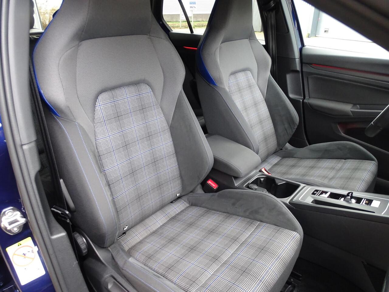 Volkswagen GOLF 1.4 eHybrid GTE FULL LED PAKKET | WINTER PAKKET | R-LINE | NAVIAGTIE | ACHTERUIT RIJ CAMERA | AFNEEMBARE TREKHAAK | SFEER VERLICHTING |