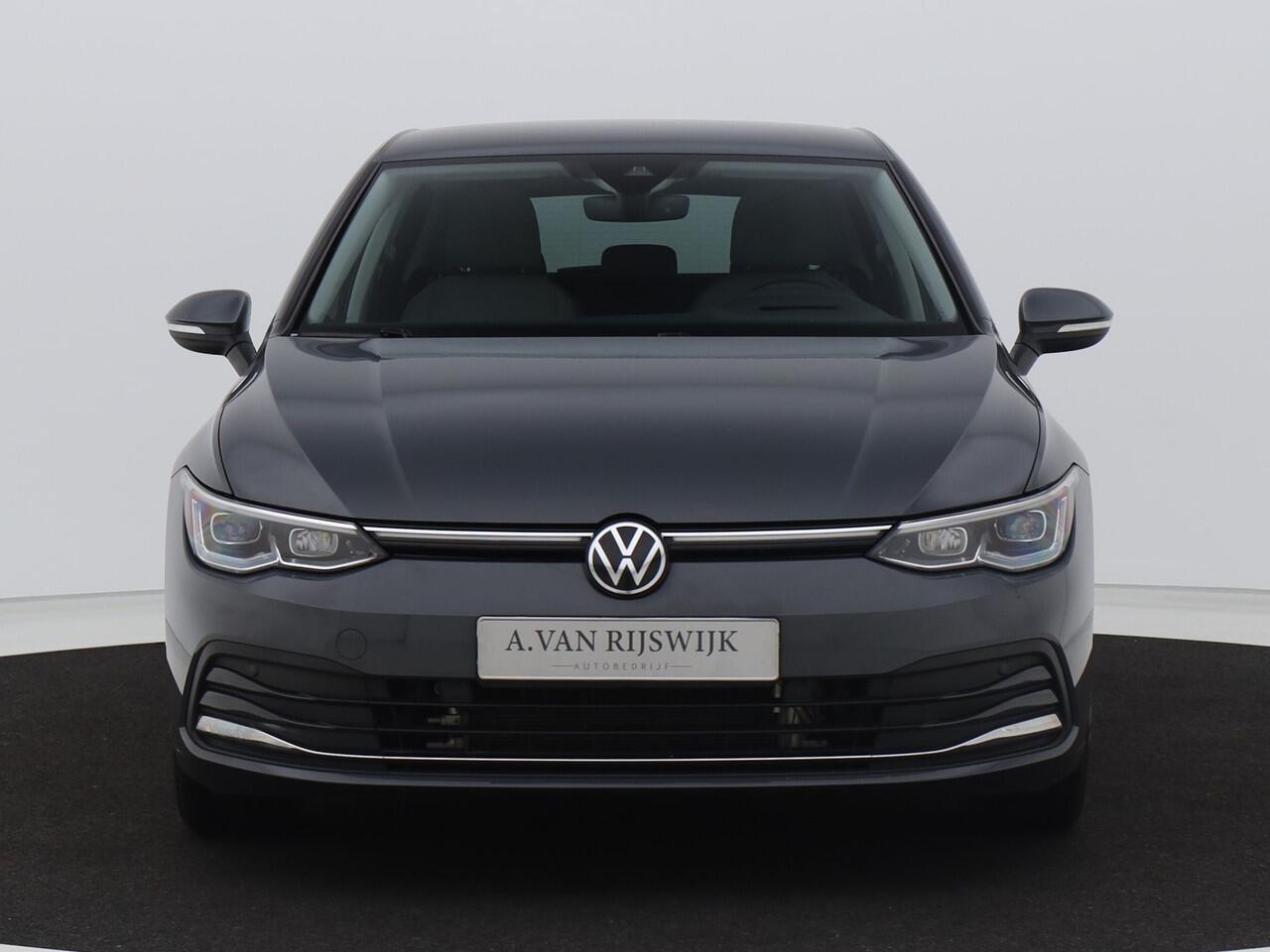 Volkswagen GOLF 1.4 eHybrid Style | CAMERA | ADAPTIVE | STOEL- EN STUURVERW. | MASSAGE