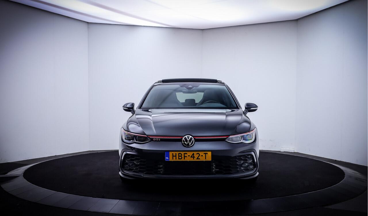 Volkswagen GOLF 2.0GTI Dsg PANO | ADAPTIEF CRUISE | STOEL.VW | CARPLAY | IQ-LIGHTS | 19 INCH ESTORIL VELGEN