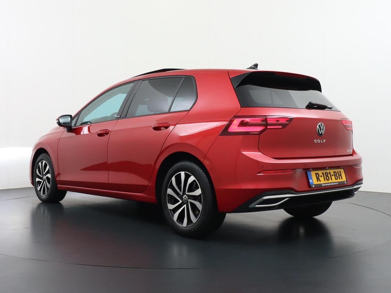 Volkswagen GOLF 1.0 eTSI Life PANORAMADAK | ADD. CRUISE | VIRTUAL DASH | NAVIGATIE | RIJKLAARPRIJS incl. 12mnd BOVAG