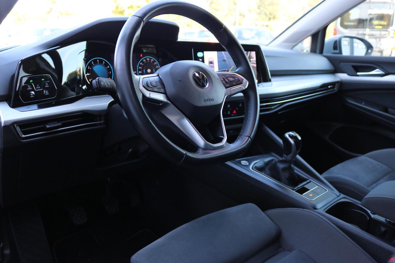 Volkswagen GOLF 1.5 TSI Life Business Xenon Virtuel cockpit Sportzetels Camera Led Bj:2020
