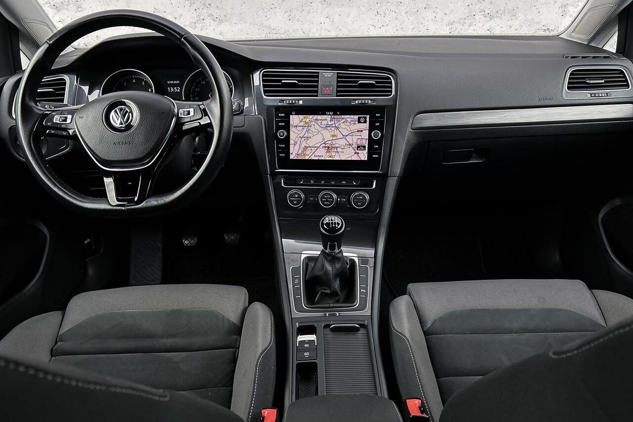 Volkswagen GOLF Variant 1.0 TSI Comfortline Business | Airco | Apple Carplay | Cruise control adaptief | Stoelverwarming