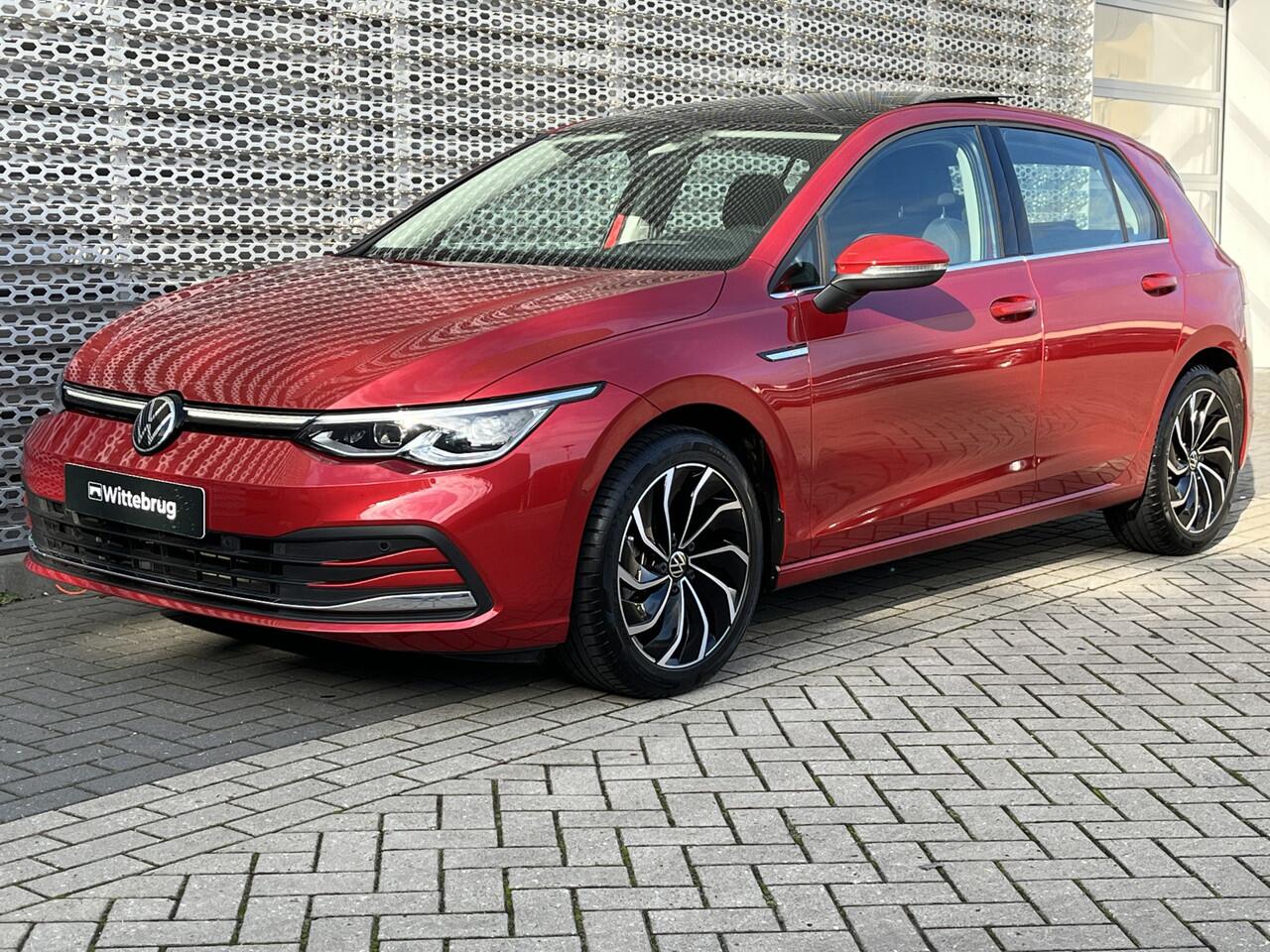 Volkswagen GOLF 1.5 eTSI 150PK Style / Panoramadak / Head-Up Display / Achteruitrijcamera / Memory Seat / Stuur + Stoelverwarming / LED-Plus **