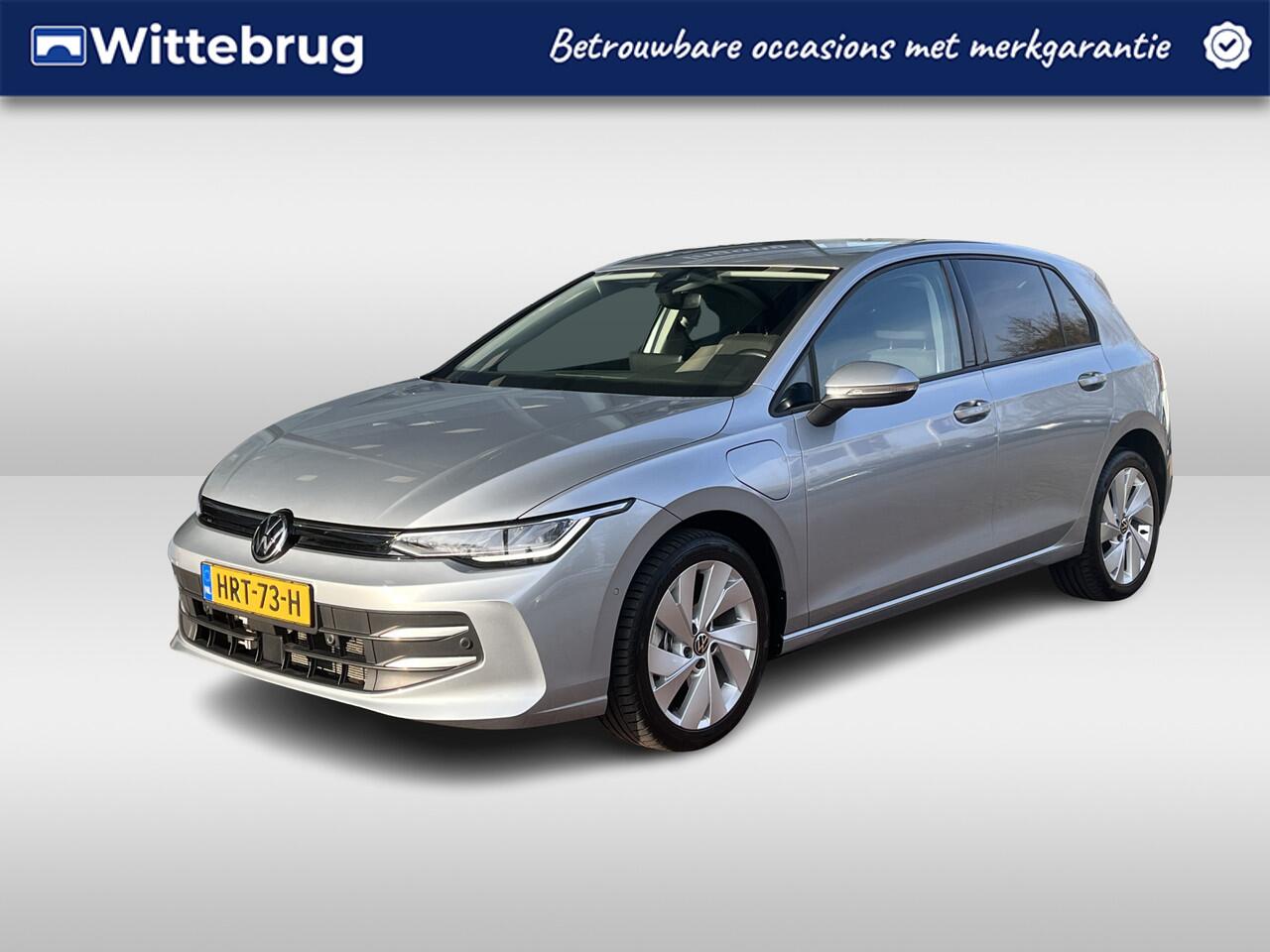 volkswagen-golf-1.5-ehybrid-life-ed