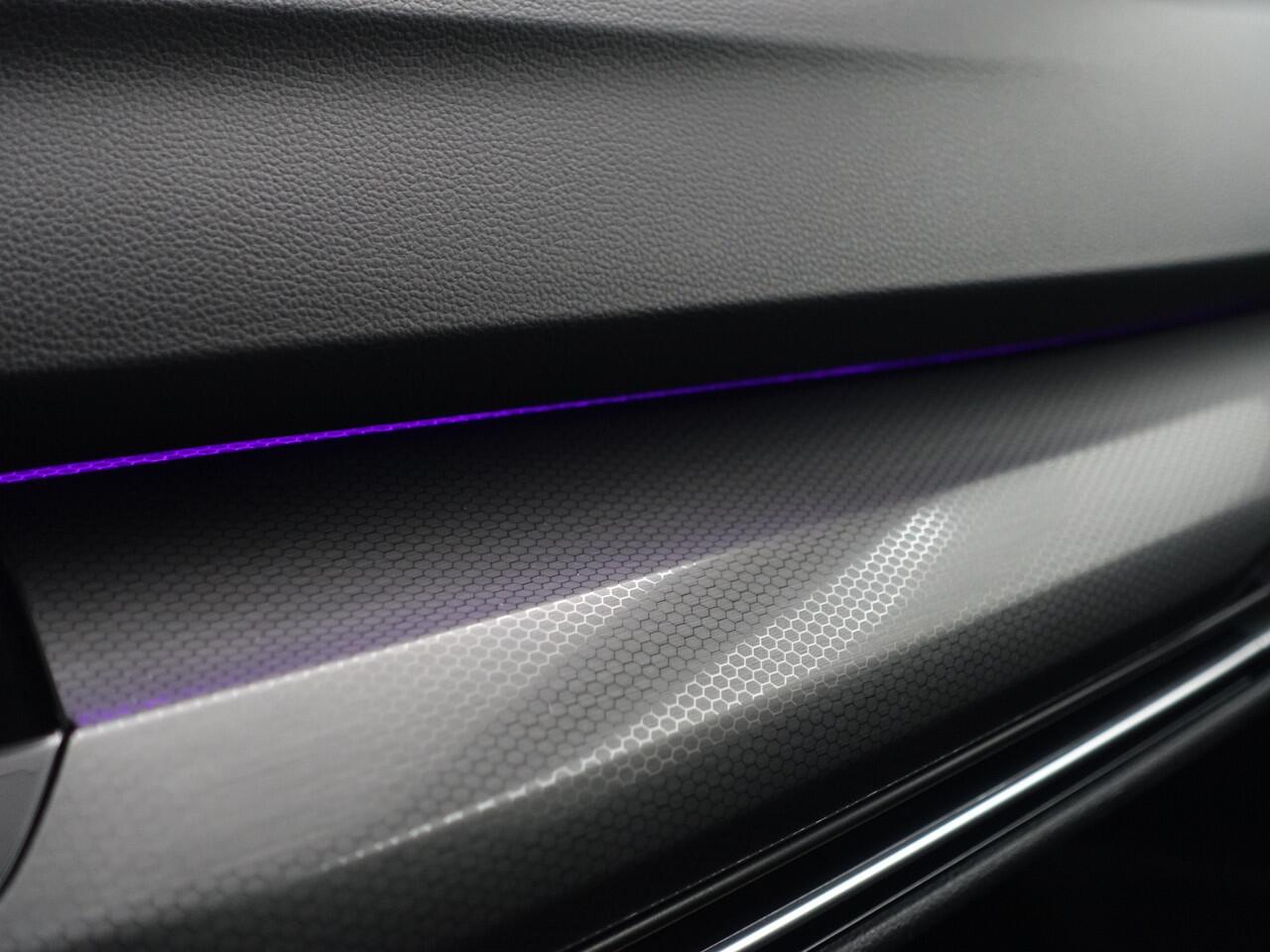 Volkswagen GOLF 1.4 eHybrid GTE Clubsport Aut- Xenon Led Matrix, Carplay, Stuur/Stoelverwarming, Ada Cruise, Sfeerverlichting