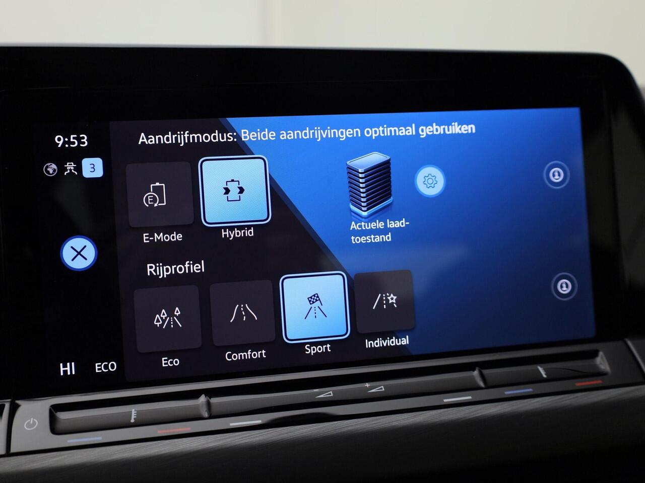 Volkswagen GOLF 1.4eHybrid 150kW/204PK Style DSG · Camera + Parkeersensoren · Navigatie · Massagefunctie · Apple/Android