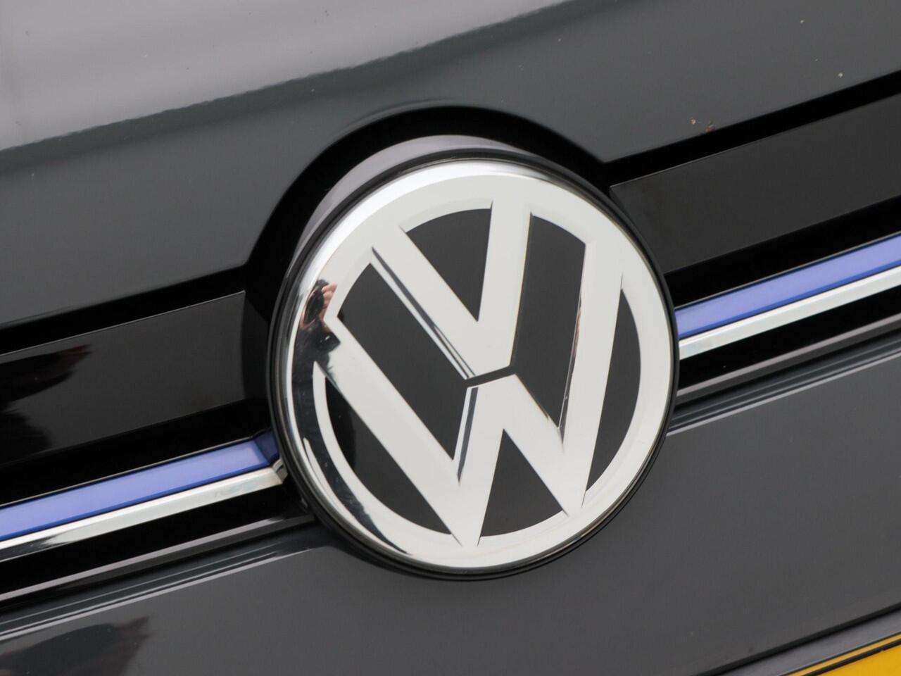 Volkswagen GOLF Variant 1.5 TSi 130 Pk Comfortline Business | Adaptive Cruise | Navigatie | Stoelverwarming | Trekhaak | Camera | DynAudio | 120.389 Km!!