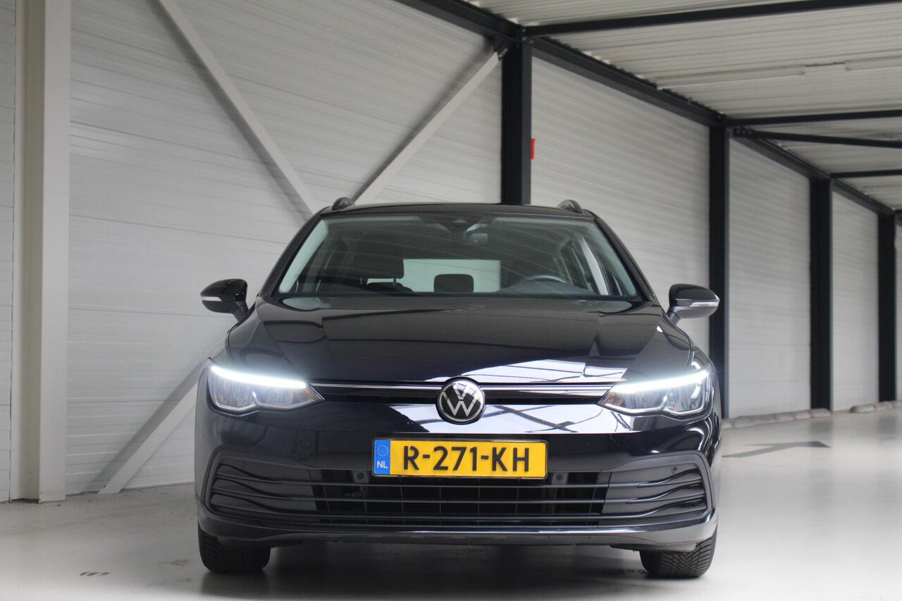 Volkswagen GOLF Variant 1.5 eTSI Life Business Navigatie | Climate Control | Lichtmetalen velgen | Stoelverwarming