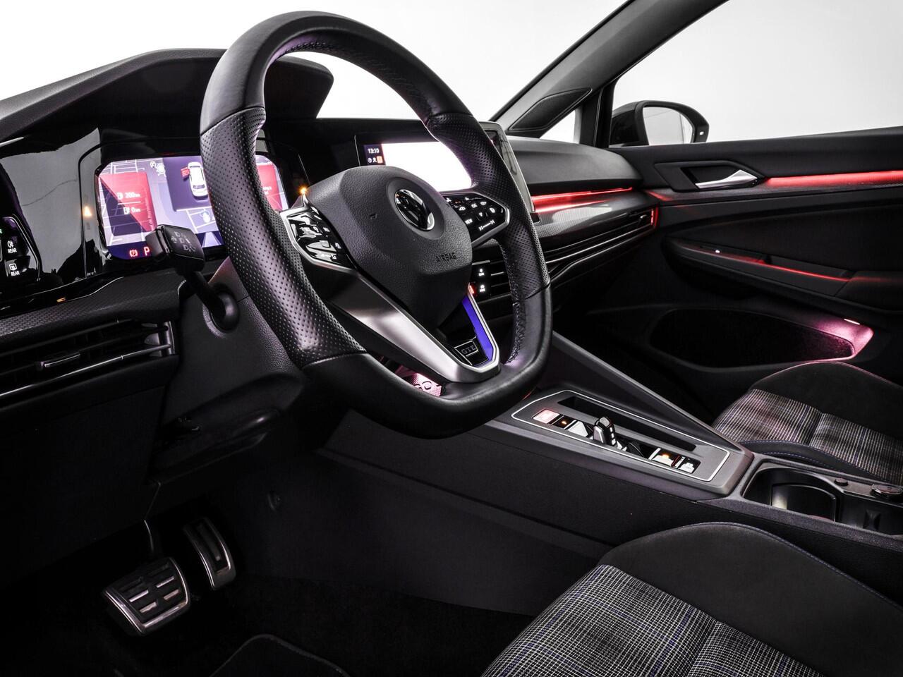 Volkswagen GOLF 1.4 245pk DSG eHybrid GTE · Panoramadak · Apple/Android Car Play · Navi · P-Sensoren · 17'' Inch · TOPDEAL