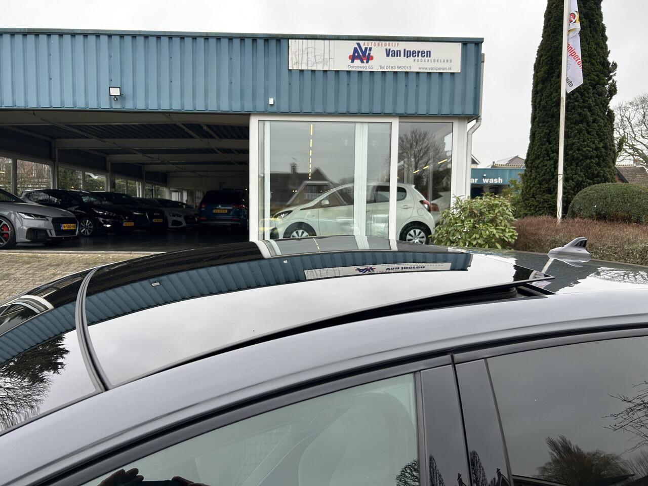 Volkswagen GOLF 1.5 TSI R-Line