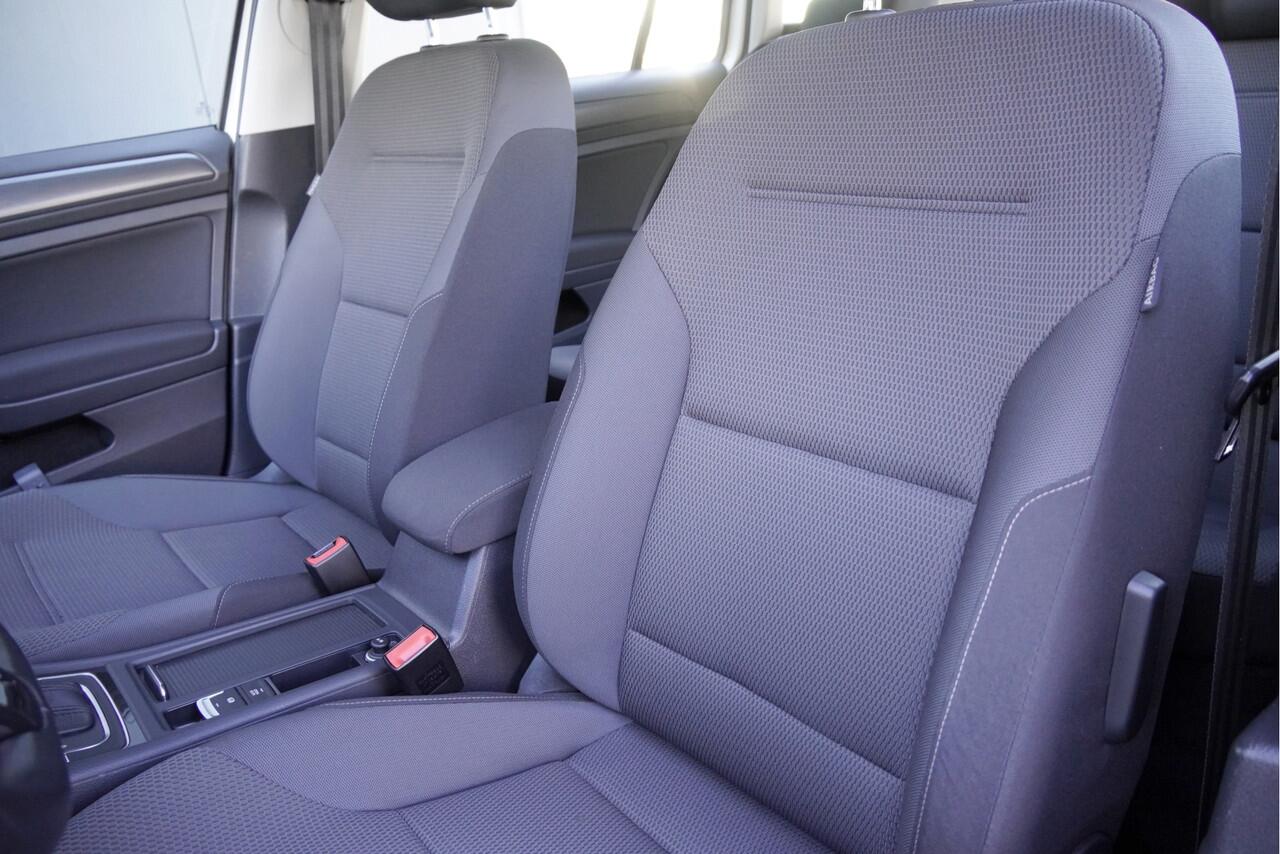 Volkswagen GOLF Variant 1.5 TGI CNG 131PK! Automaat Comfortline BJ2019 Lmv 16" | Led | Pdc | Elek. trekhaak | Climate control | Cruise control | Getint glas