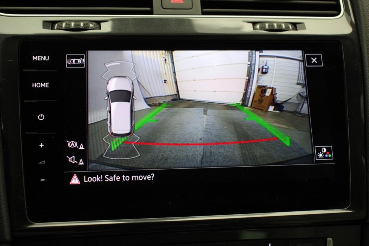 Volkswagen GOLF e-Golf - Carplay, Camera, Leer, Stoelverw. SOH 88%