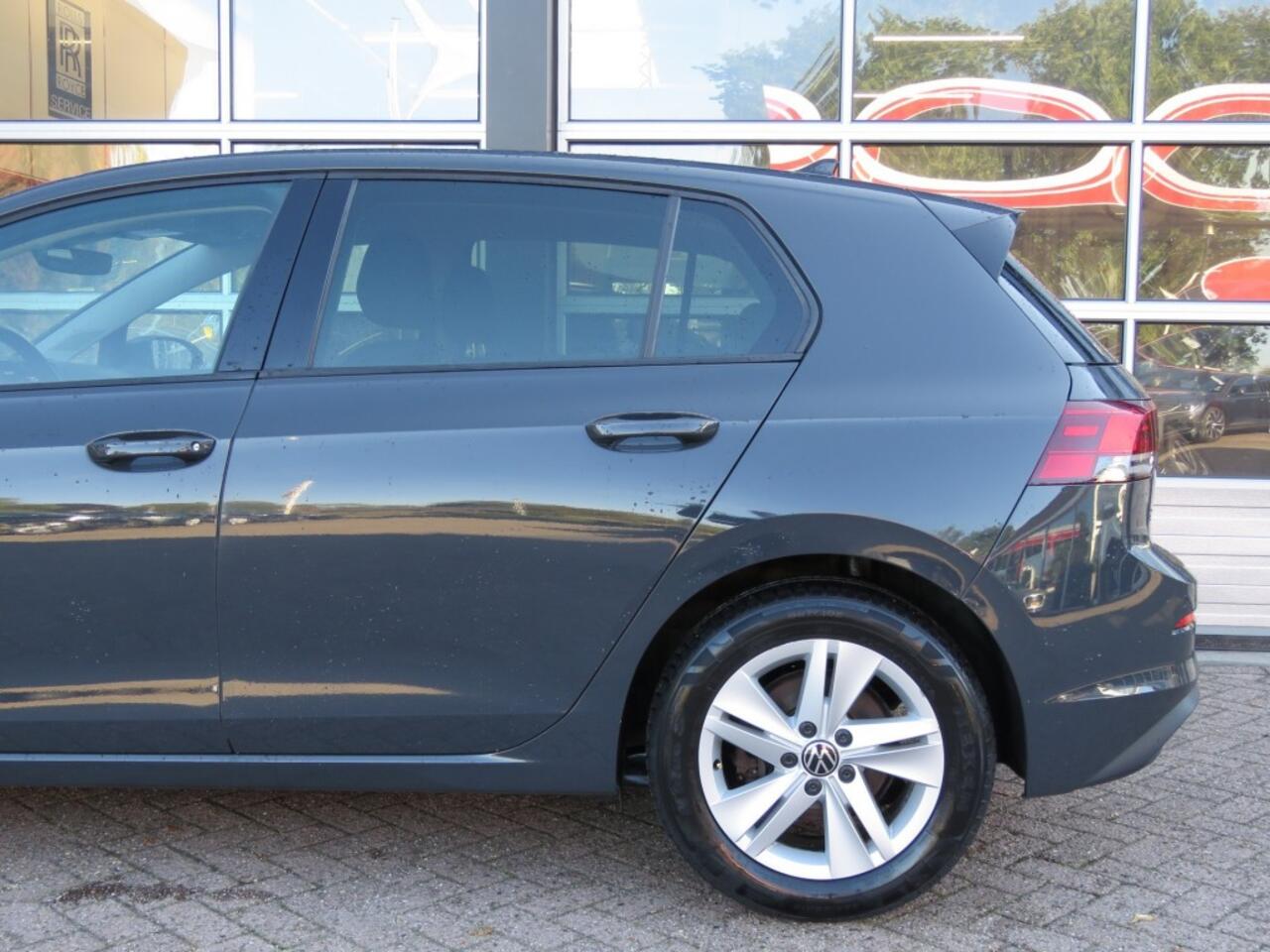 Volkswagen GOLF VIII 1.5 eTSI 150pk DSG-aut. / BOVAG garantie