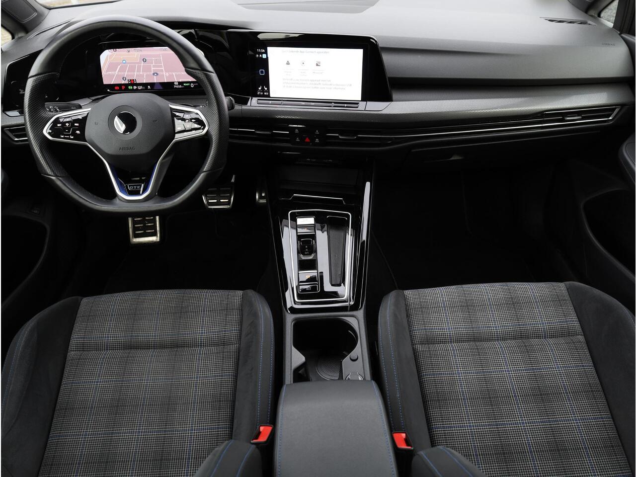 Volkswagen GOLF GTE 1.4 eHybrid 245PK | Adaptive Cruise | Carplay/Android | Stoel&Stuurverwarming |