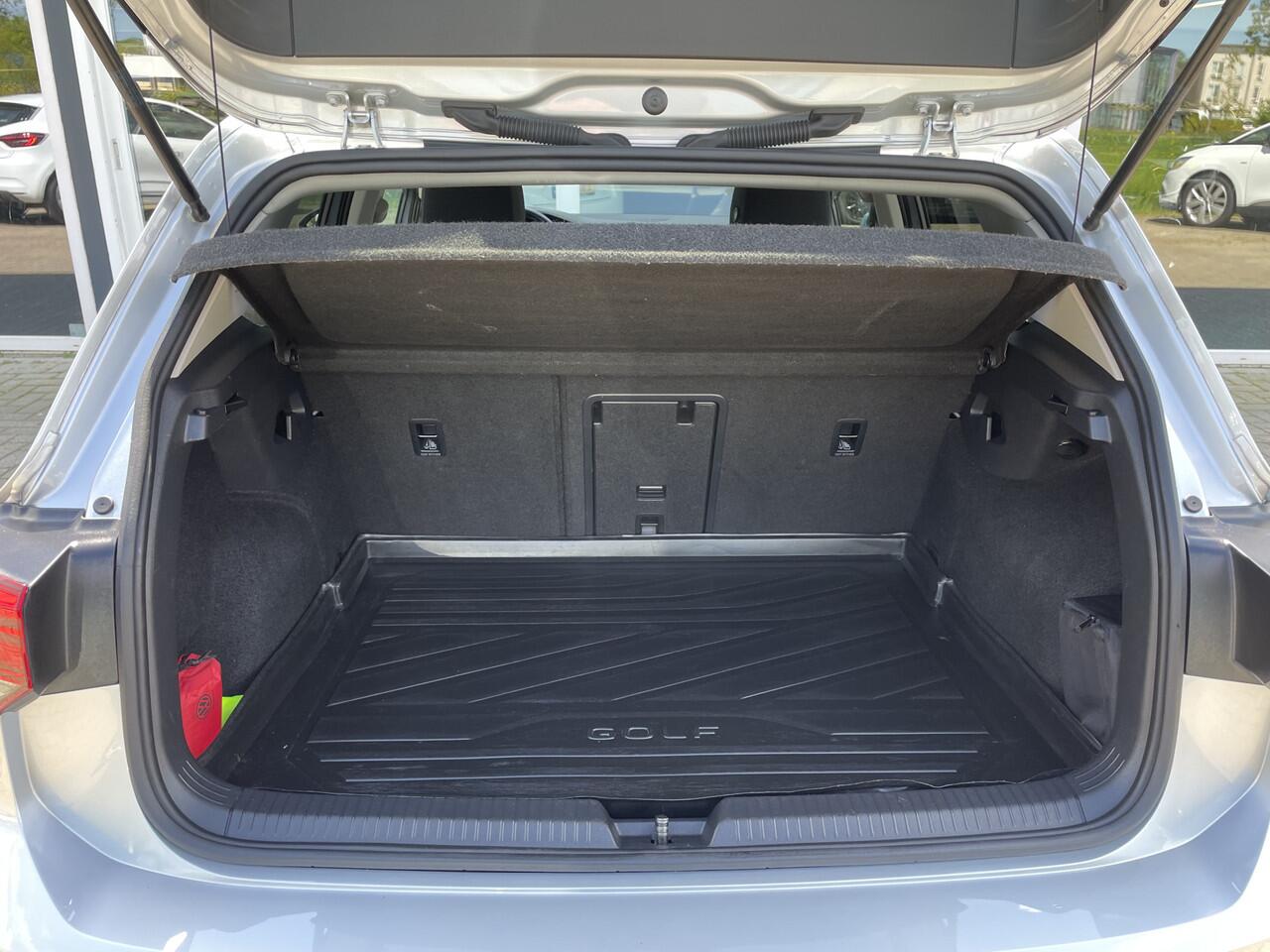 Volkswagen GOLF 1.0 TSI Life Virtual / Navi / Carplay / Cruise / Clima / Nieuw Model!