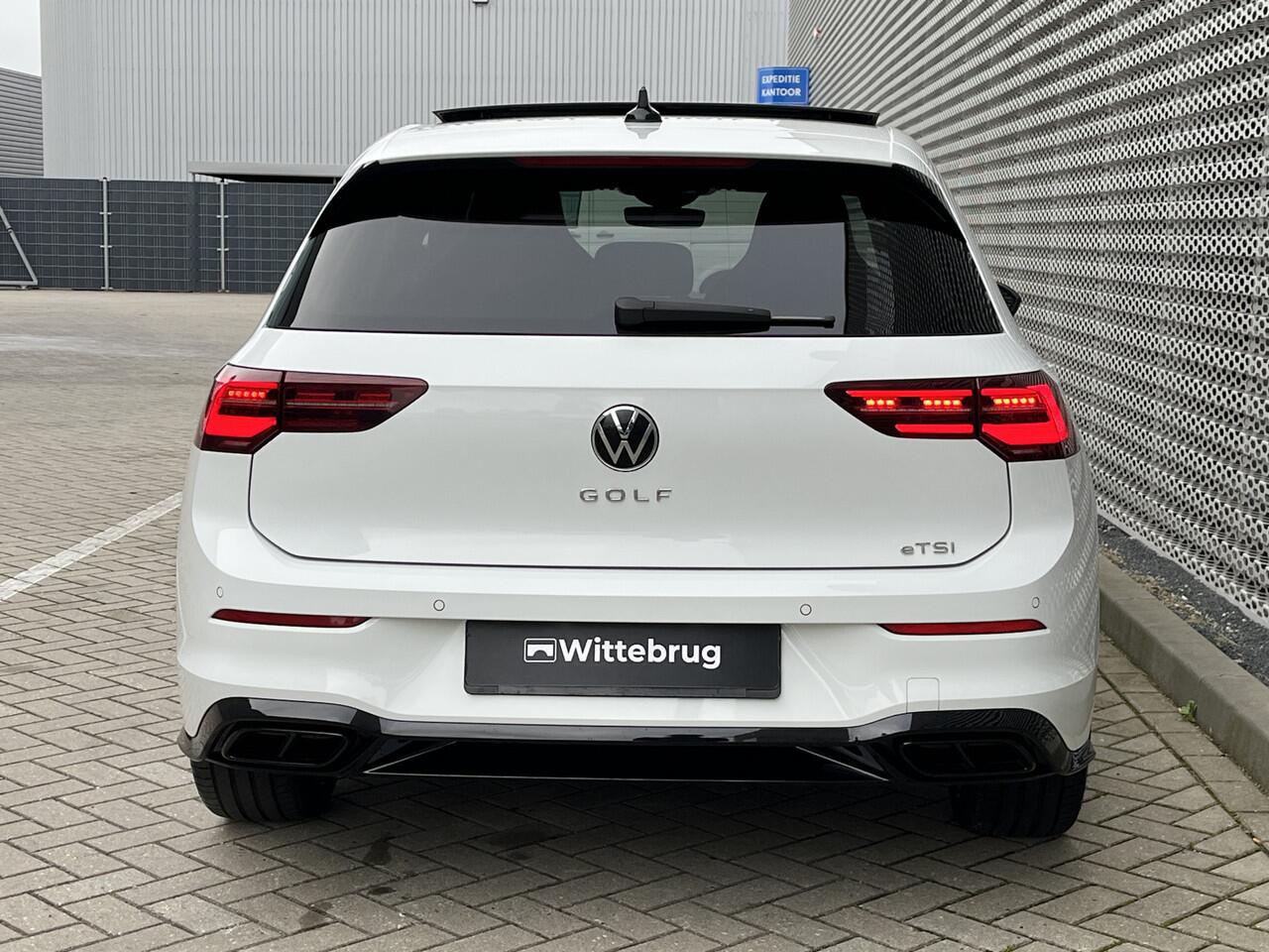 Volkswagen GOLF 1.5 eTS 131PK I R-Line Business+ / Panoramadak / R-Line Interieur + Exterieur / LED Matrix / Achteruitrijcamera / Stuur + Stoelverwarming