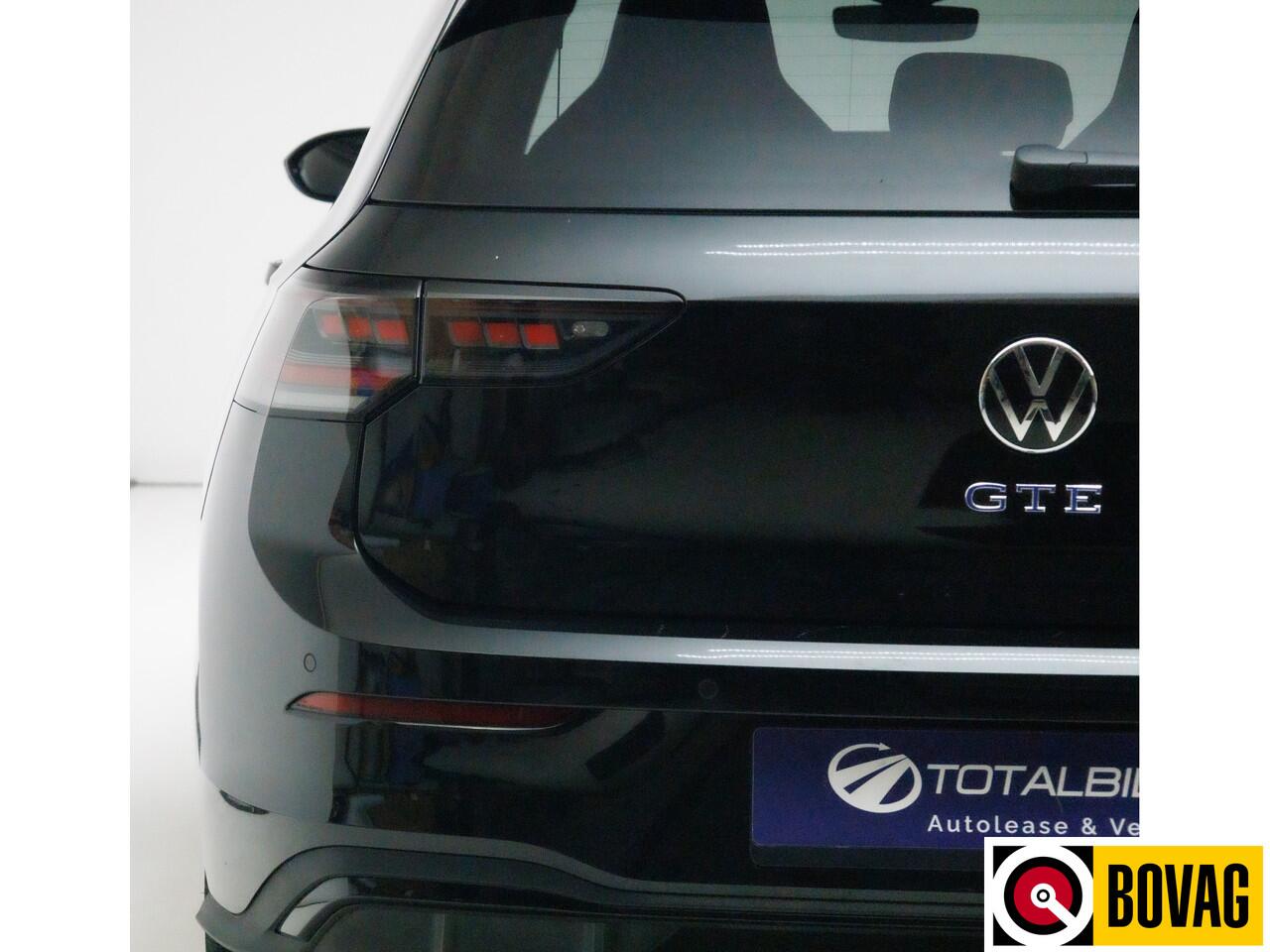 Volkswagen GOLF 1.5 eHybrid GTE Black 272 PK automaat | IQ Led | Elec. trekhaak | Headup | Stoel- & stuurverw. | PDC V + A, Camera, App. connect, Navigatie, 131 KM actieradius (WLTP)