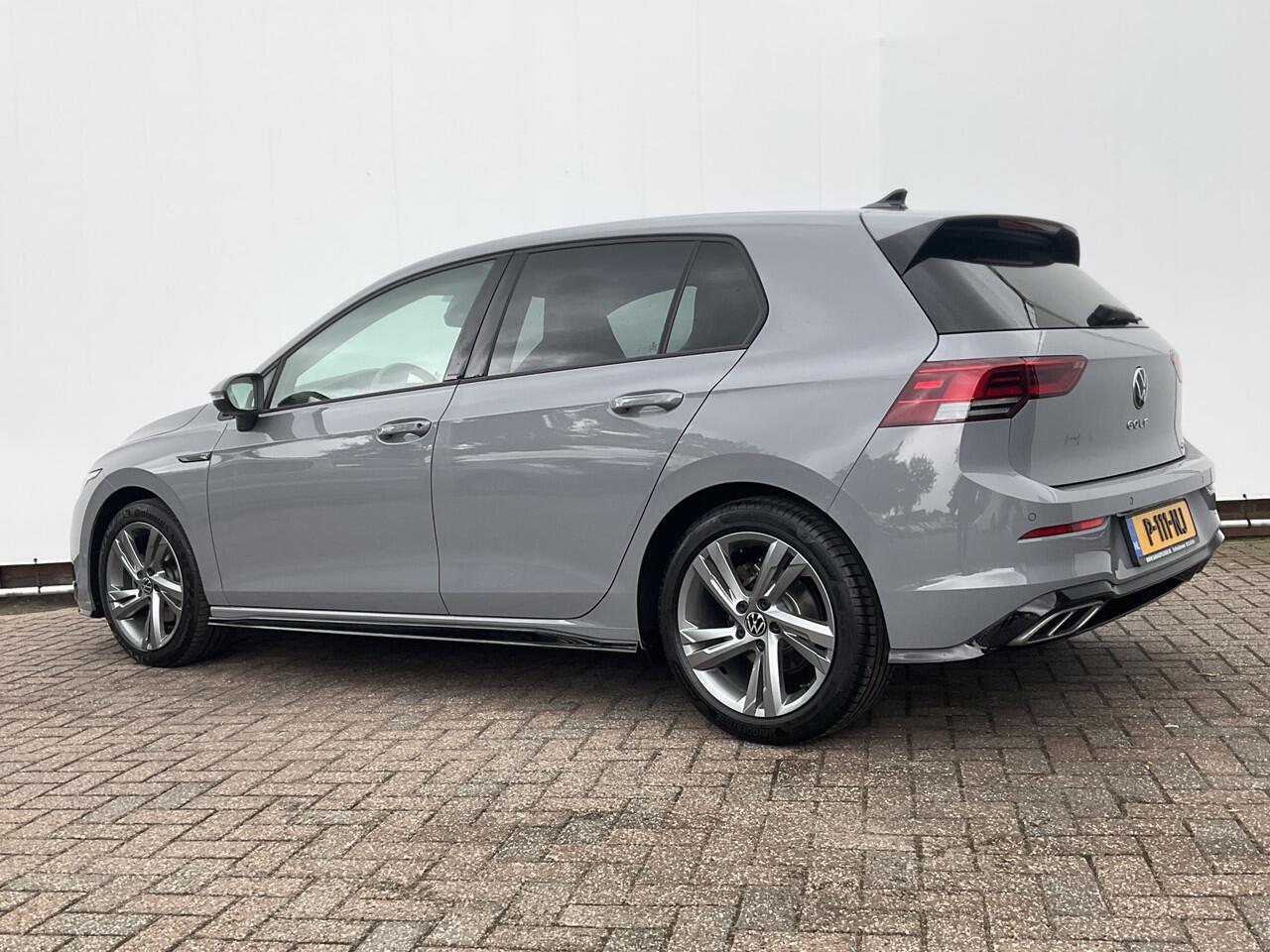 Volkswagen GOLF 1.5 eTSI R-Line Business+ Automaat Adap.Cruise Stoel/Stuurverw Led Sfeerverlichting!