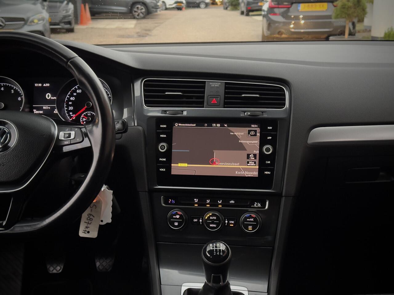 Volkswagen GOLF 1.0 TSI ACTIE! BETAAL NU 50% 6450 50/50 DEAL DE REST IN 2JR RENTEVRIJ FINANCIEREN