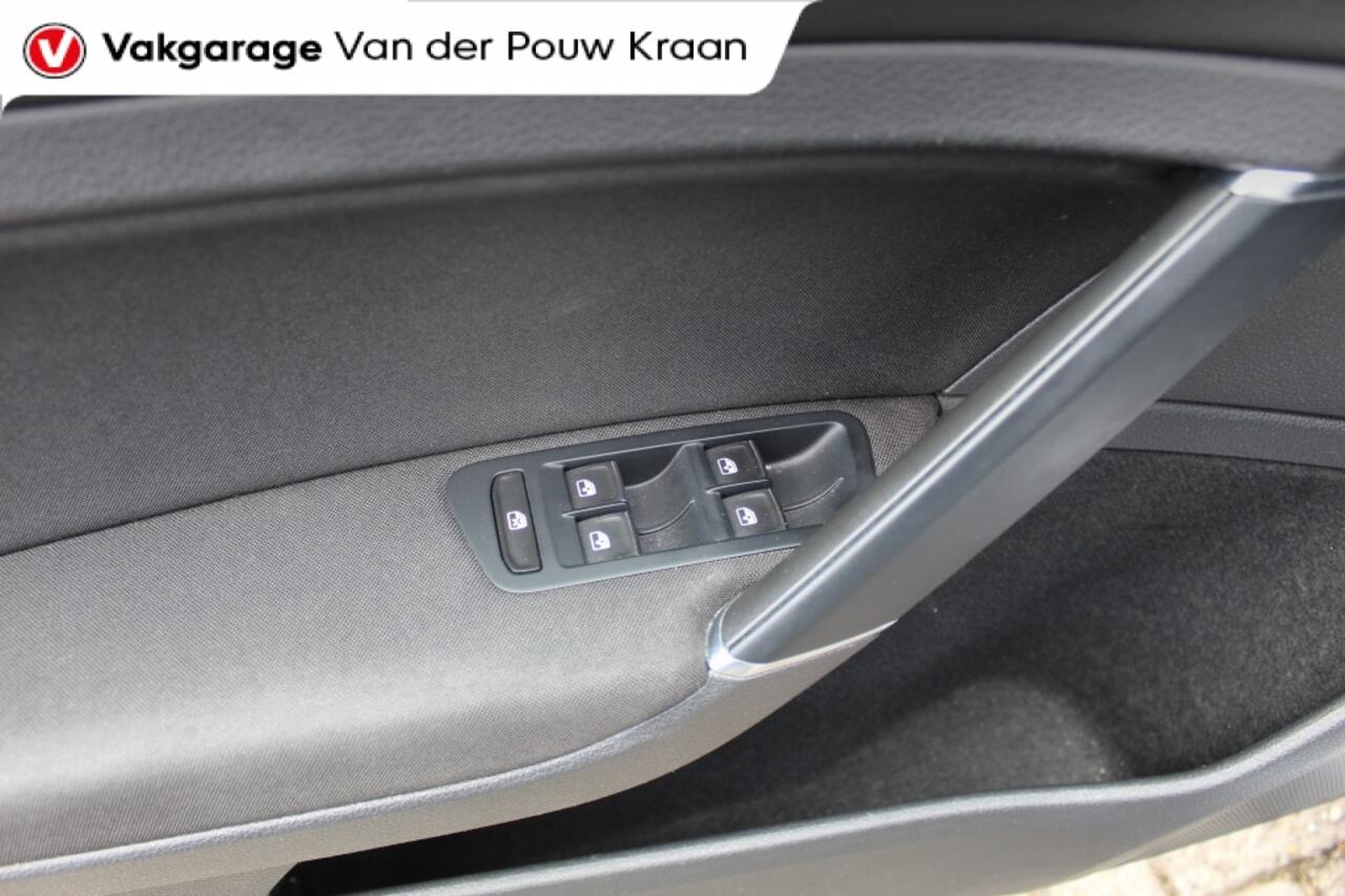 Volkswagen GOLF 1.5 TSI Highline Climate Control / Adaptive Cruise Control