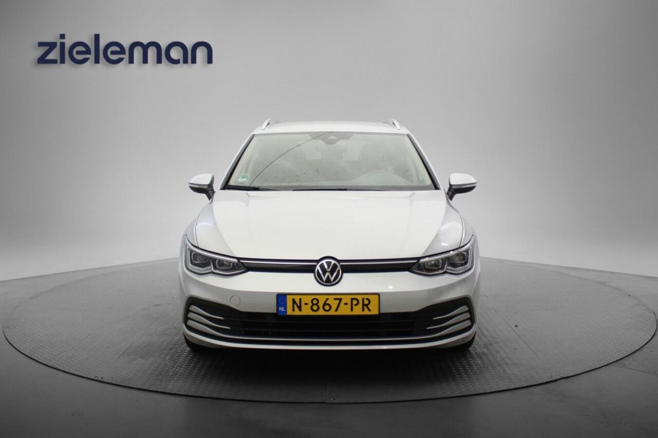 Volkswagen GOLF Variant 1.0 eTSI Life Business Automaat - Carplay, Navi, Cruise, Trekhaak, Stoelverw.