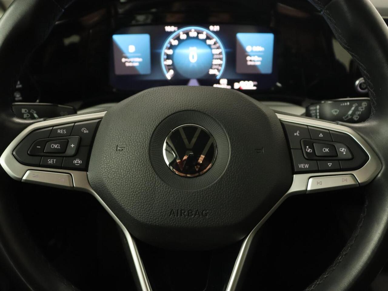 Volkswagen GOLF 1.0 TSI | Carplay | Trekhaak | Full LED | Climate control | Digital Cockpit | Speedlimiter | Bluetooth | Lichtsensor