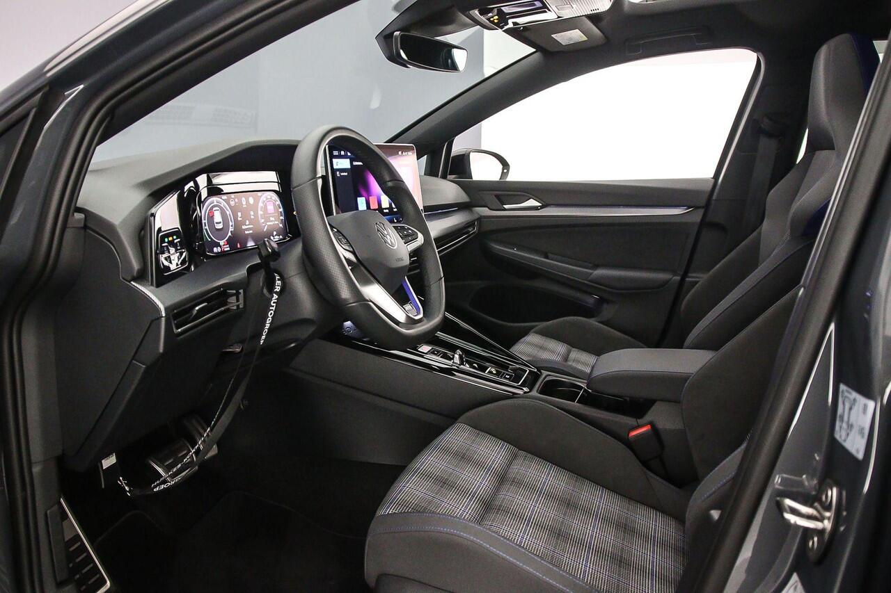 Volkswagen GOLF GTE 1.5 TSI eHybrid 272pk DSG Automaat Trekhaak, 360 camera, Panoramadak, Black Style, Adaptive cruise control, Navigatie, Achteruitrijcamera