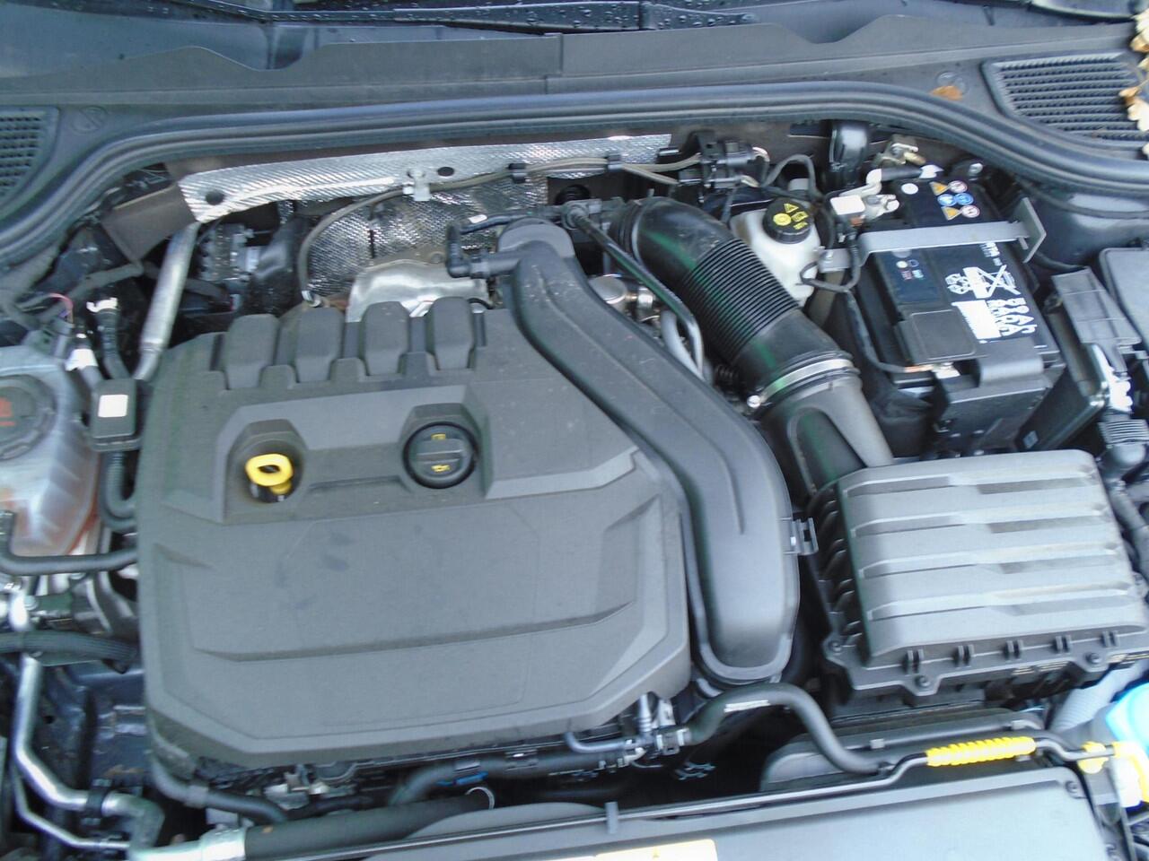 Volkswagen GOLF 1.4 eHybrid 18 INCH LM SPORTIEVE WIELEN