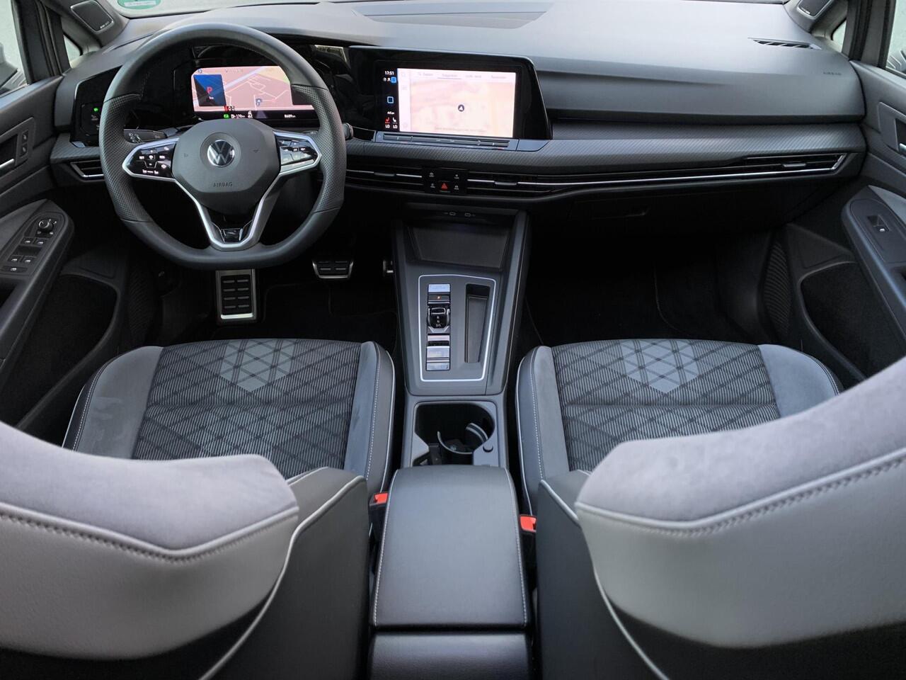 Volkswagen GOLF 1.5 eTSI R-Line Business | PANO CAM SFEER ZGAN