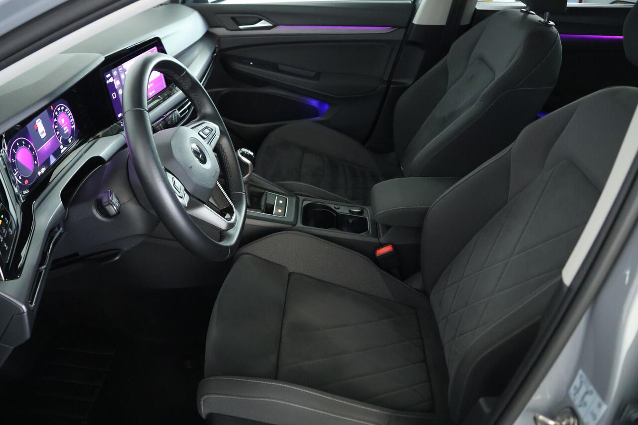 Volkswagen GOLF Variant 1.5 TSI Style / Opendak / Travelassist / IQ-LED / CarPlay