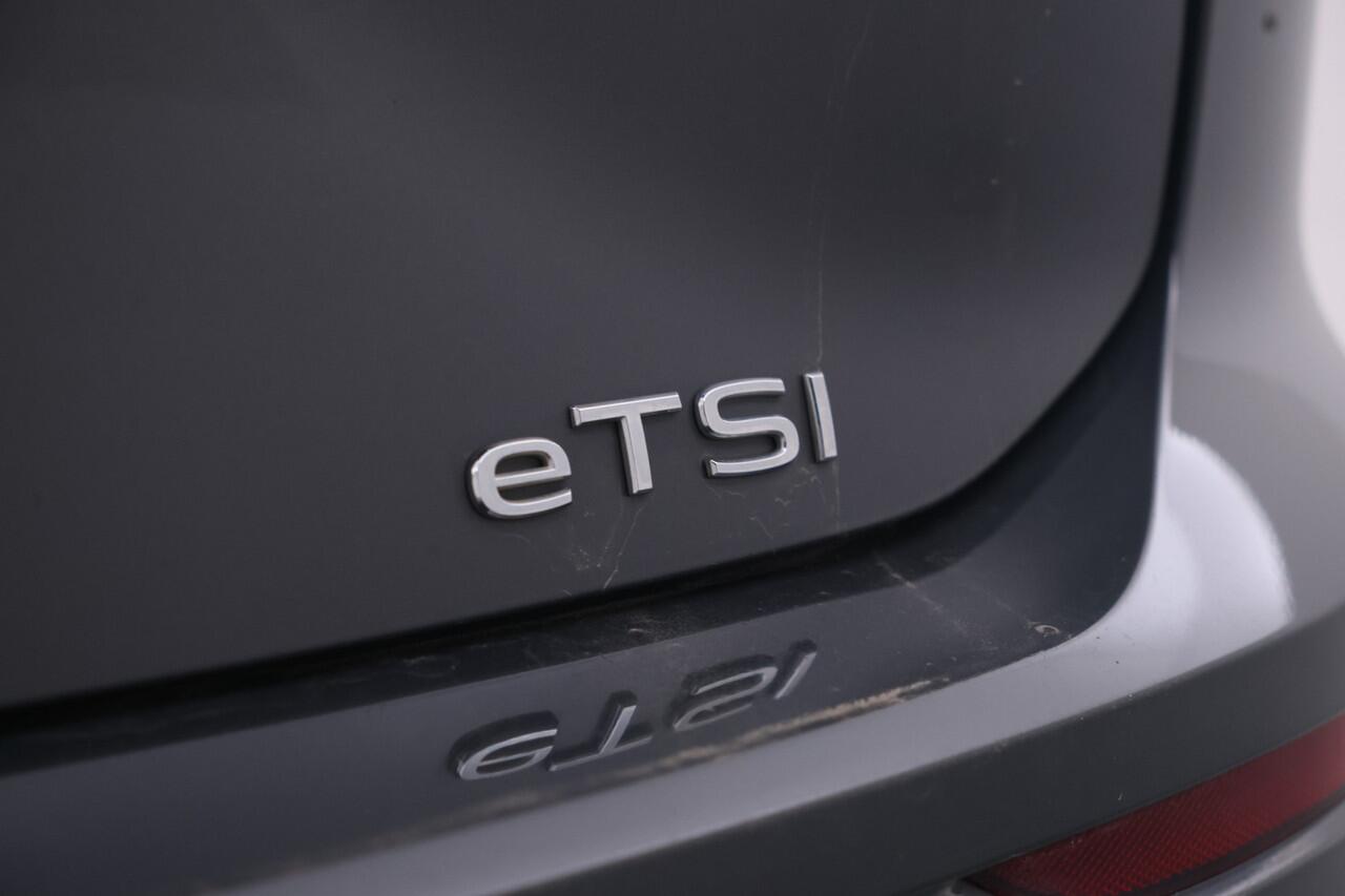 Volkswagen GOLF Variant 1.0 eTSI Life Business 110pk, Automaat, Apple carplay, Climate,