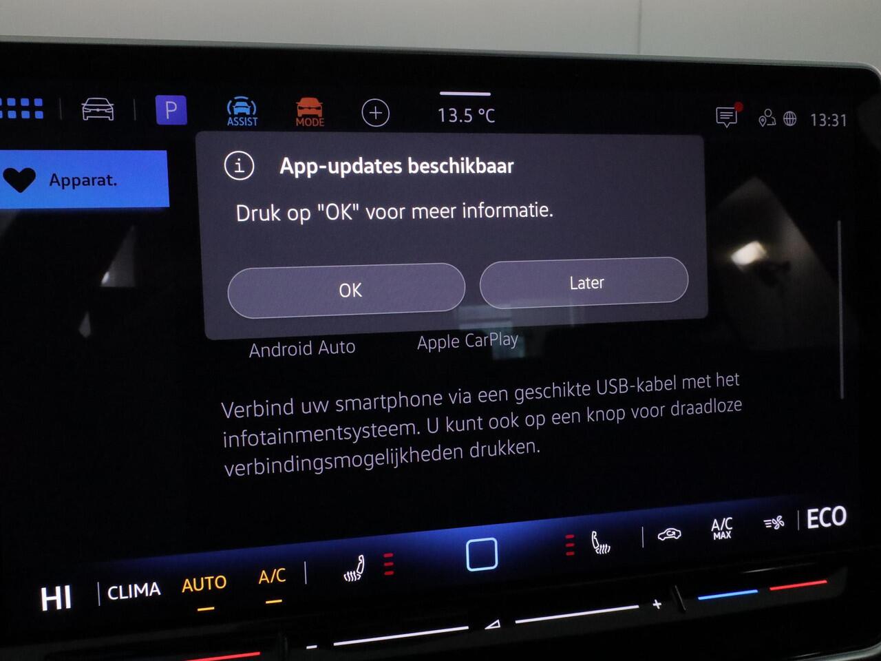 Volkswagen GOLF 1.5 eHybrid 50 Edition 204 pk Automaat (DSG) | Verlengde garantie | Navigatie | Parkeersensoren | Achteruitrijcamera | Stoelverwarming | Adaptieve cruise control |