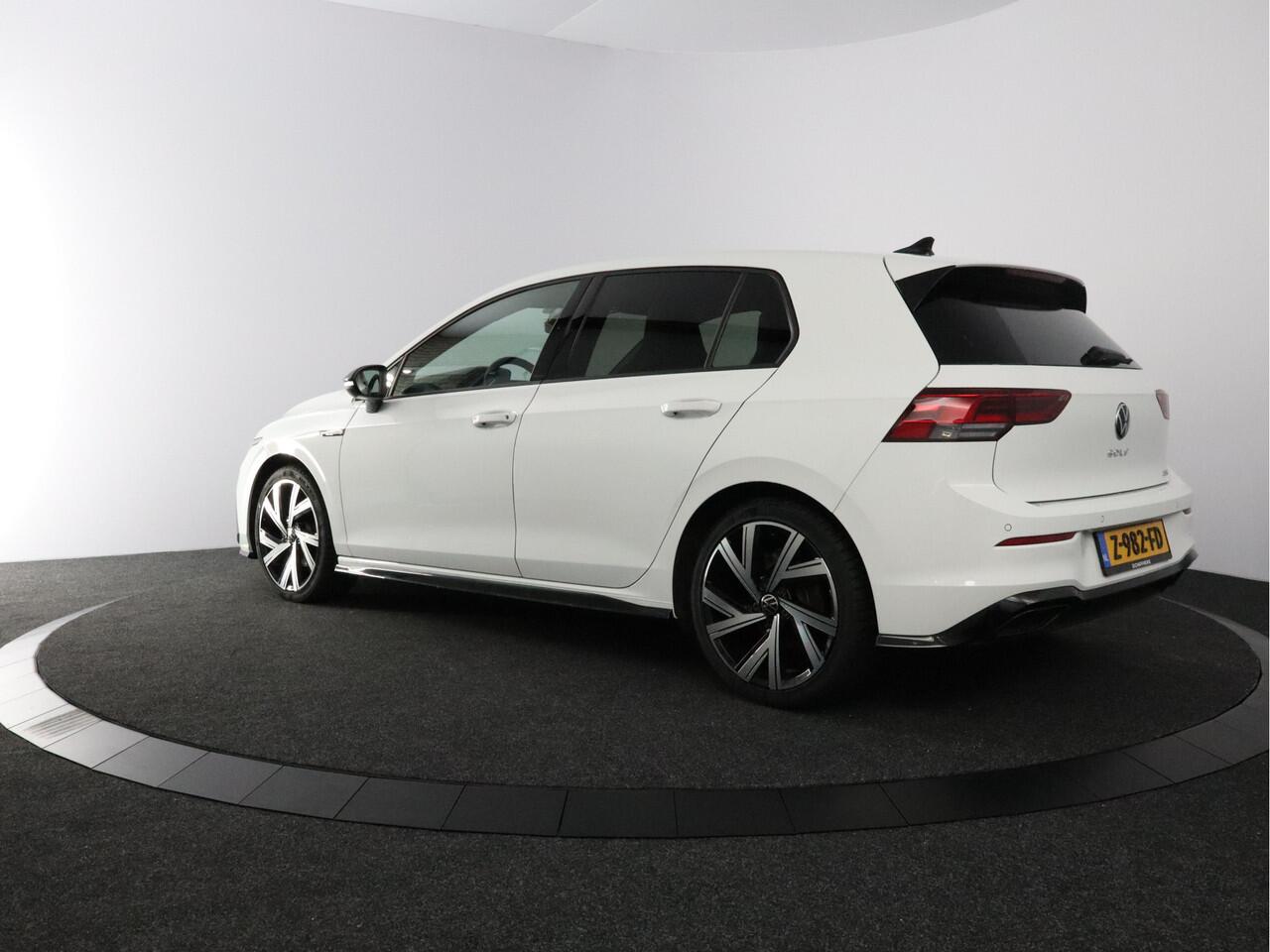 Volkswagen GOLF 1.5 eTSI R-Line | Automaat