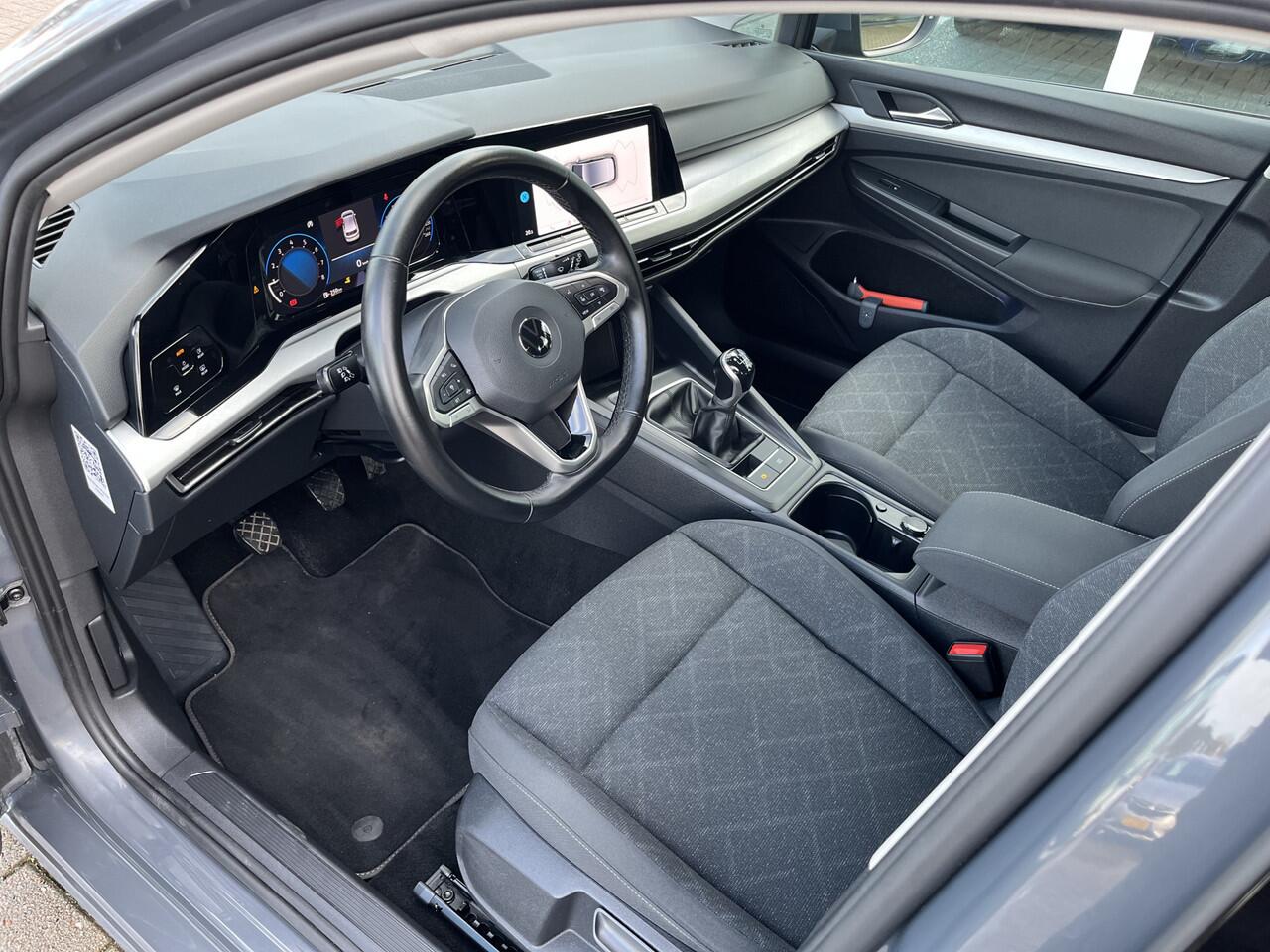 Volkswagen GOLF 1.0 TSI Life 50% deal 8.475,- ACTIE Carplay / Clima / Cruise / LMV