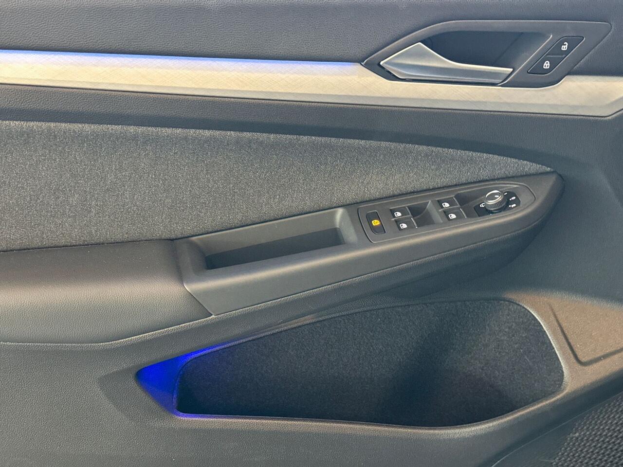 Volkswagen GOLF 1.5 116pk eTSI Life Edition Stuur/Stoelverwarming | Adaptieve Cruise Control | Achteruitrijcamera