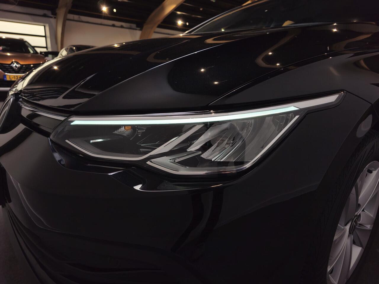 Volkswagen GOLF 1.0 eTSI Life Business - Apple Carplay/Android Auto draadloos - Adaptive Cruise - Virtual Cockpit