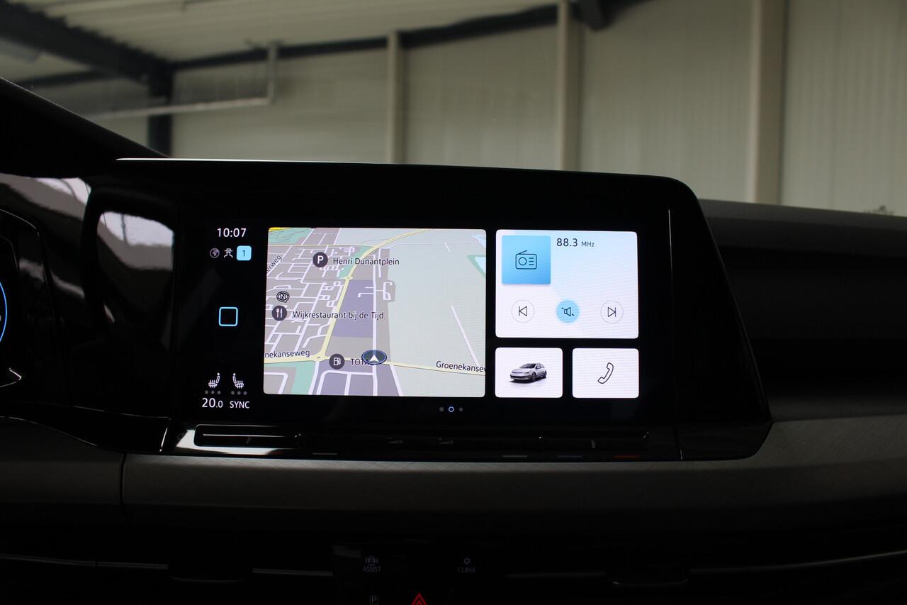 Volkswagen GOLF Variant 1.5 eTSI Life Business Navigatie | Climate Control | Lichtmetalen velgen | Stoelverwarming