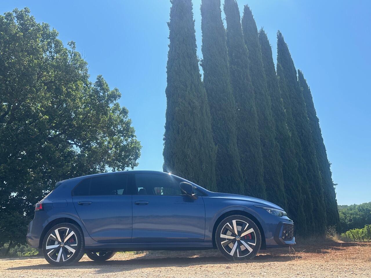 Volkswagen GOLF GTE 1.5 eHybrid 272pk DSG Panoramadak / Demonstratieauto