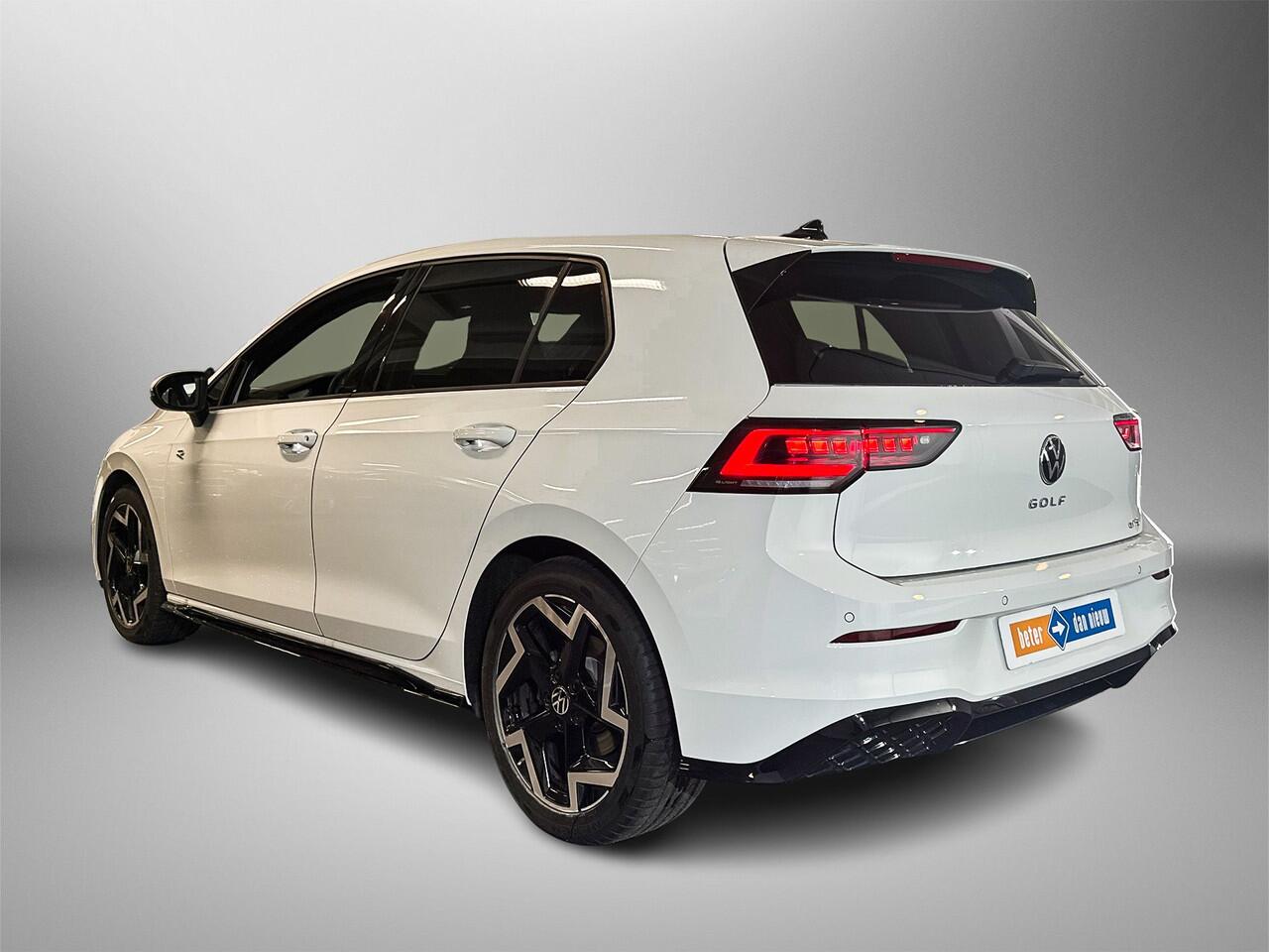 Volkswagen GOLF 1.5 eTSI 150pk DSG R-Line Assistance Pakket incl. 'Side Assist' / Matrix-ledlampverlichting /