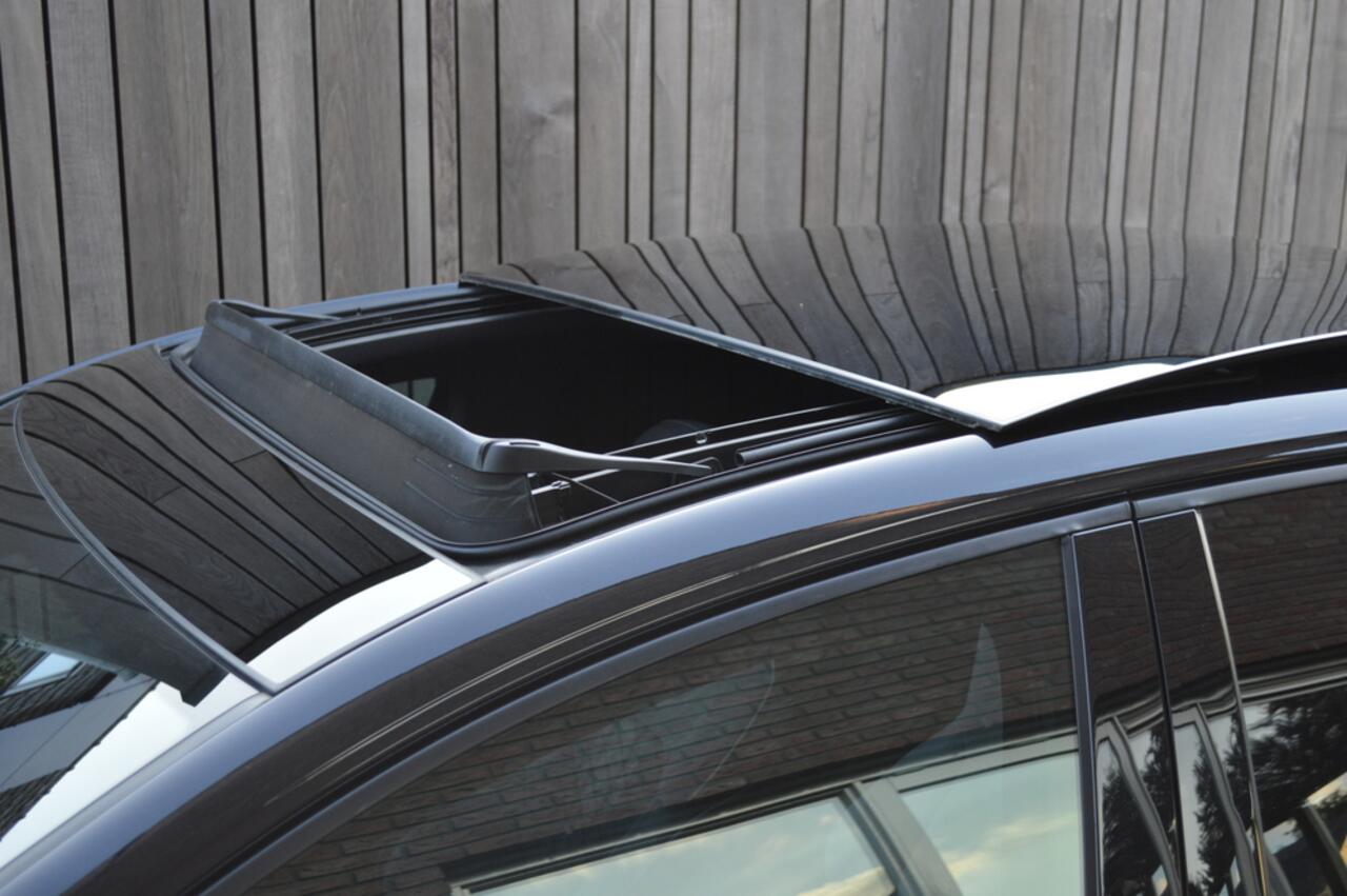 Volkswagen GOLF 1.5 eTSI R-Line DSG Led Panorama Virtual Sfeer Camera Harman/Kardon Pdc