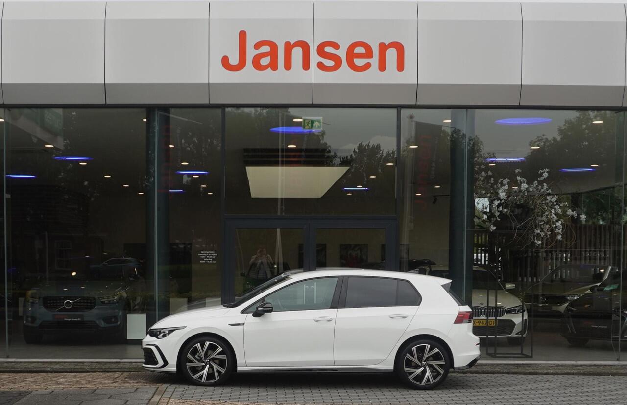Volkswagen GOLF 1.5 eTSI Style | R-line | Black style | Carplay | Navi | Camera | 18"