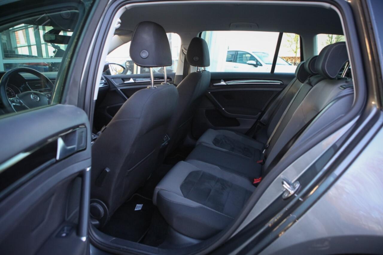 Volkswagen GOLF Variant 1.5 TSI HL Bns R