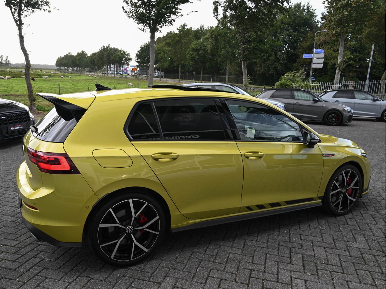 Volkswagen GOLF 2.0TSI 300pk GTI Clubsport Pano IQ-Light H&K Keyless Camera Stoel+Stuur Verw. VOL!!