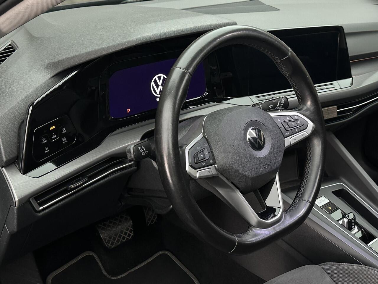 Volkswagen GOLF 1.5 eTSI Style Panorama IQ Elek Stoel Dealer ondrh